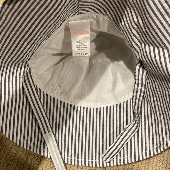 Janie and Jack seersucker hat - Picture 4 of 4